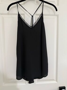 LOFT black lace trimmed tank top
